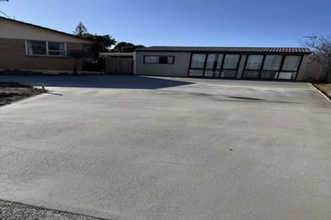 Photo of property in 2 Cranberry Place, Bucklands Beach, Auckland, 2012