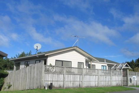 Photo of property in 48 Guadeloupe Crescent, Grenada Village, Wellington, 6037