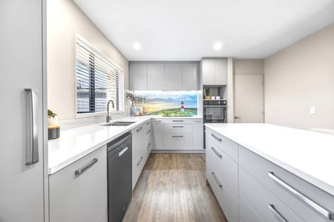 Photo of property in 12 James Hight Drive, Halswell, Christchurch, 8025