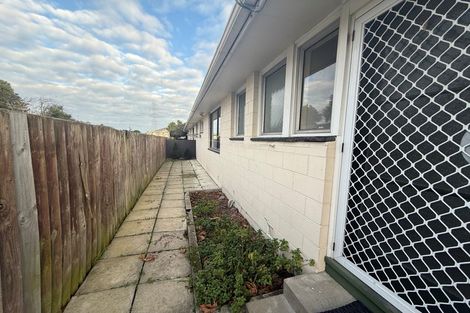 Photo of property in 74 Denise Crescent, Hornby, Christchurch, 8042