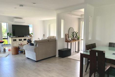 Photo of property in 74 Wairere Road, The Gardens, Auckland, 2105