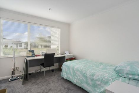 Photo of property in 37 Rodeo Drive, Kelvin Grove, Palmerston North, 4414