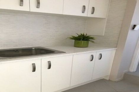 Photo of property in 38 Aurea Avenue, Pakuranga, Auckland, 2010