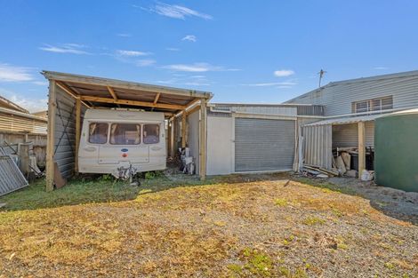 Photo of property in 1 Richardson Street, Woodville, 4920