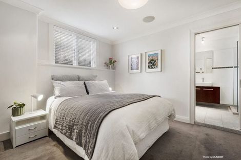 Photo of property in 11 Ariki Road, Hataitai, Wellington, 6021