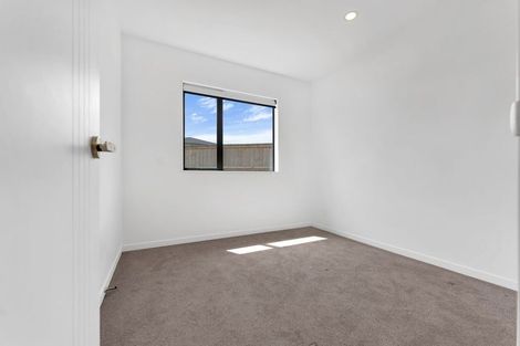 Photo of property in 8 Bathurst Crescent, Pokeno, 2402