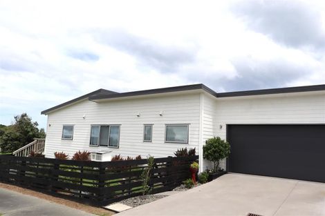 Photo of property in 1 Snapper Street, Baylys Beach, Dargaville, 0377
