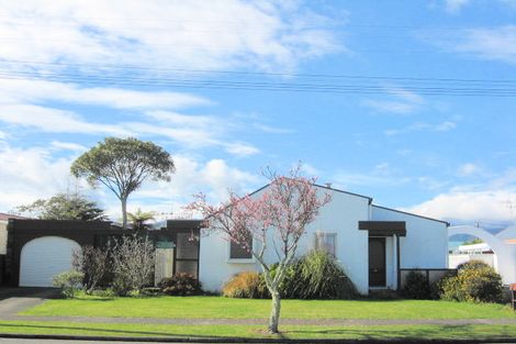 Photo of property in 2/8 Parker Avenue, Levin, 5510