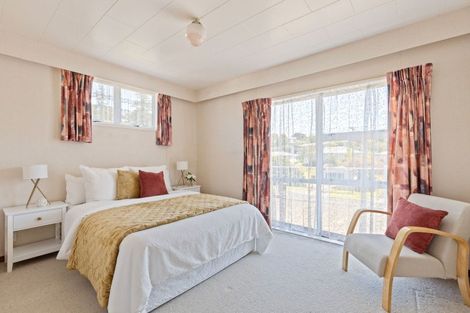 Photo of property in 29 Awanui Street, Merrilands, New Plymouth, 4312