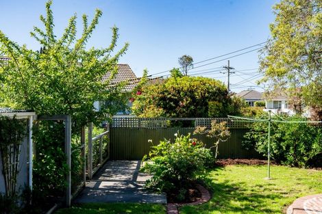 Photo of property in 271 Macandrew Road, Forbury, Dunedin, 9012