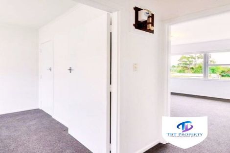 Photo of property in 2/16 Blacklock Avenue, Henderson, Auckland, 0612