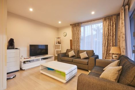 Photo of property in 72c Hobsonville Road, West Harbour, Auckland, 0618