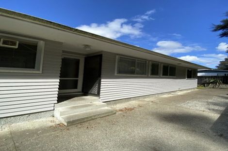 Photo of property in 30 Deller Grove, Silverstream, Upper Hutt, 5019