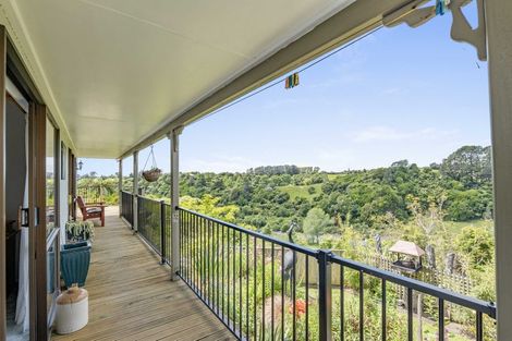 Photo of property in 5c Lindaver Grove, Merrilands, New Plymouth, 4312