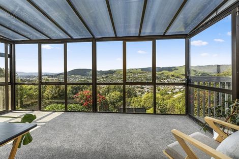 Photo of property in 23 Westhaven Drive, Tawa, Wellington, 5028