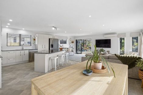 Photo of property in 17 Pukekohatu Street, Waitara, 4320