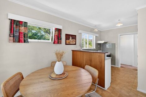 Photo of property in 68 Puketapu Road, Taradale, Napier, 4112