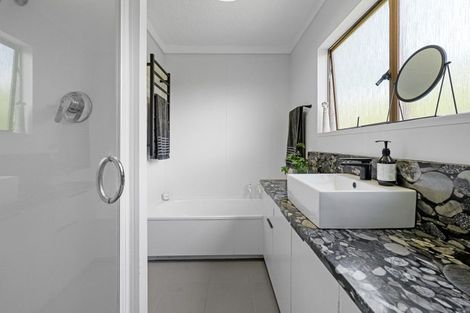 Photo of property in 270 Bellevue Road, Bellevue, Tauranga, 3110