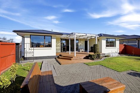 Photo of property in 6 Carbine Place, Sockburn, Christchurch, 8042