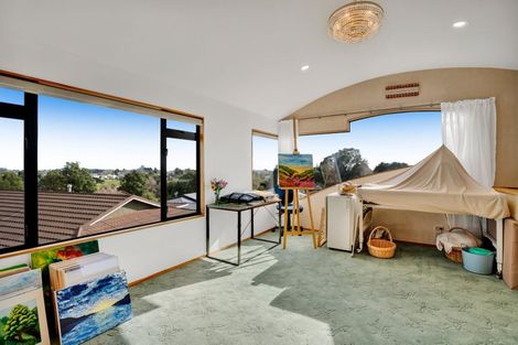 Photo of property in 3 Fairfax Terrace, Frankleigh Park, New Plymouth, 4310