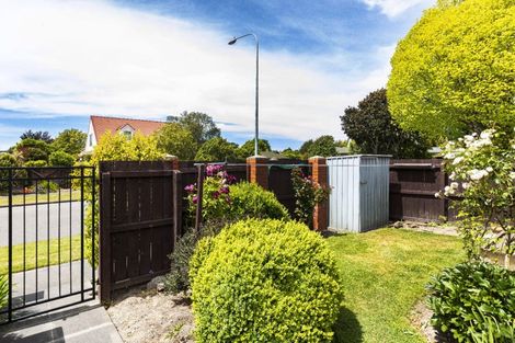 Photo of property in 1/10 Parr Place, Ilam, Christchurch, 8041