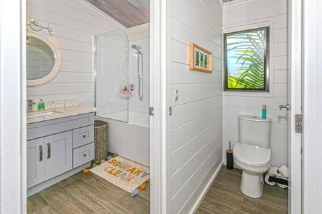 Photo of property in 13 Braddock Grove, Pauanui, Hikuai, 3579