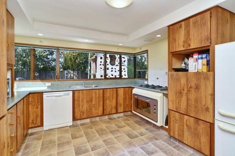 Photo of property in 6 Luxton Place, Rangiora, 7400