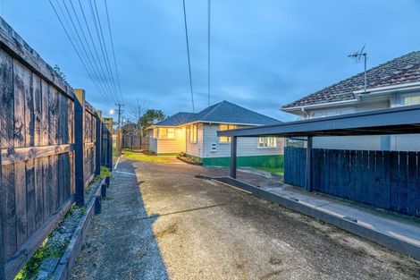 Photo of property in 61 Pomaria Road, Henderson, Auckland, 0610