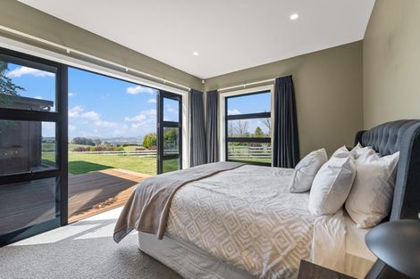 Photo of property in 67 Lomond Grove, Acacia Bay, Taupo, 3385