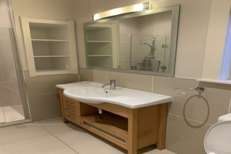 Photo of property in 5 Opoia Road, Hamilton East, Hamilton, 3216