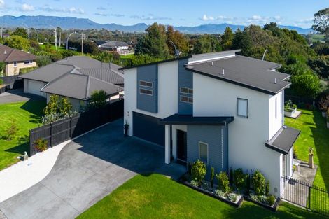 Photo of property in 12 Haden Place, Omokoroa, 3114