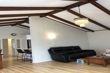 Photo of property in 66 Gossamer Drive, Pakuranga Heights, Auckland, 2010