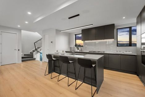 Photo of property in 13d Dominion Street, Takapuna, Auckland, 0622