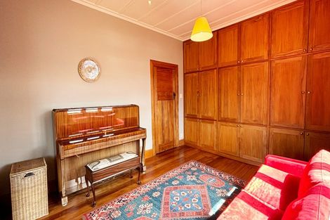 Photo of property in 13 Queen Street, Mount Victoria, Wellington, 6011