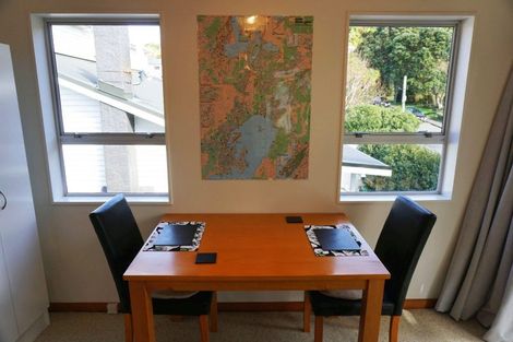 Photo of property in 8 Waikare Street, Karori, Wellington, 6012