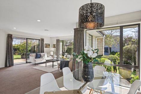 Photo of property in 16 Limes Avenue, Parklands, Christchurch, 8083