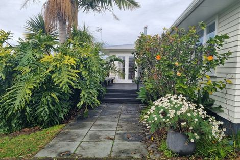 Photo of property in 10 Bristol Avenue, Brookfield, Tauranga, 3110