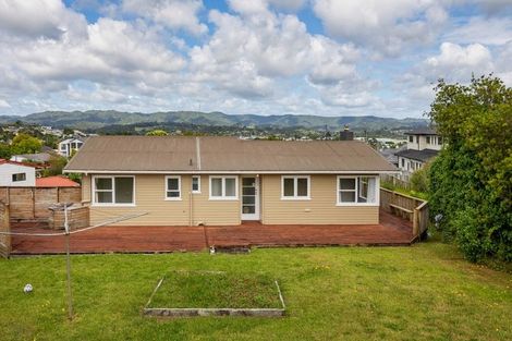 Photo of property in 21 Waitaki Street, Henderson, Auckland, 0612