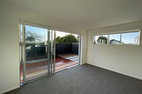 Photo of property in 1/51 Hills Road, Edgeware, Christchurch, 8013
