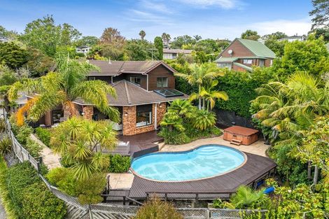 Photo of property in 73m Park Rise, Campbells Bay, Auckland, 0630