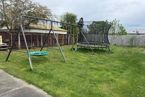 Photo of property in 73 Appleby Crescent, Burnside, Christchurch, 8053