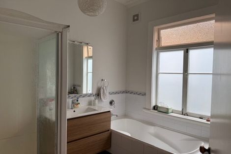 Photo of property in 83 Gribblehirst Road, Sandringham, Auckland, 1025