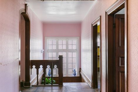 Photo of property in 105 Brougham Street, Mount Victoria, Wellington, 6011