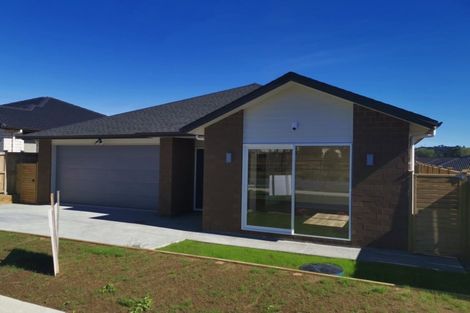 Photo of property in 69 Nobilo Road, Kumeu, 0810