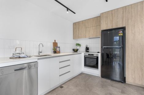 Photo of property in 2/69 Tiketike Way, Brooklyn, Wellington, 6021