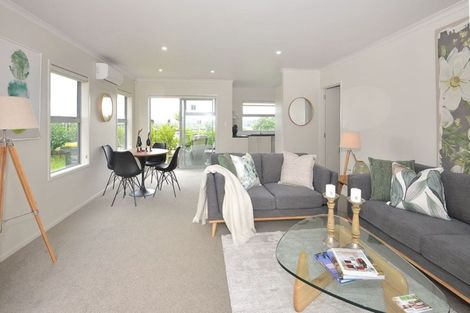 Photo of property in 3 Karauria Lane, Orewa, 0931