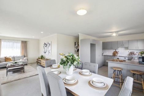 Photo of property in 14 Carisbrook Crescent, Papakura, 2110