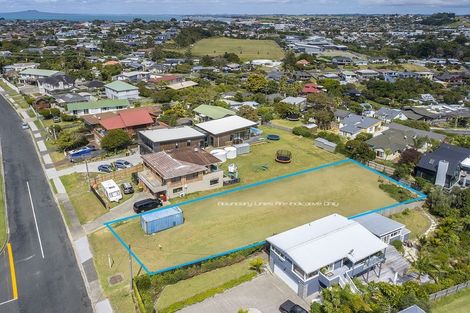 Photo of property in 20 Melandra Road, Stanmore Bay, Whangaparaoa, 0932
