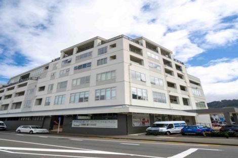 Photo of property in Stadium Garden Flats, 418/107 Thorndon Quay, Pipitea, Wellington, 6011