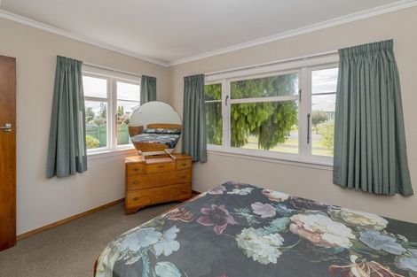 Photo of property in 9 Bowen Street, Levin, 5510